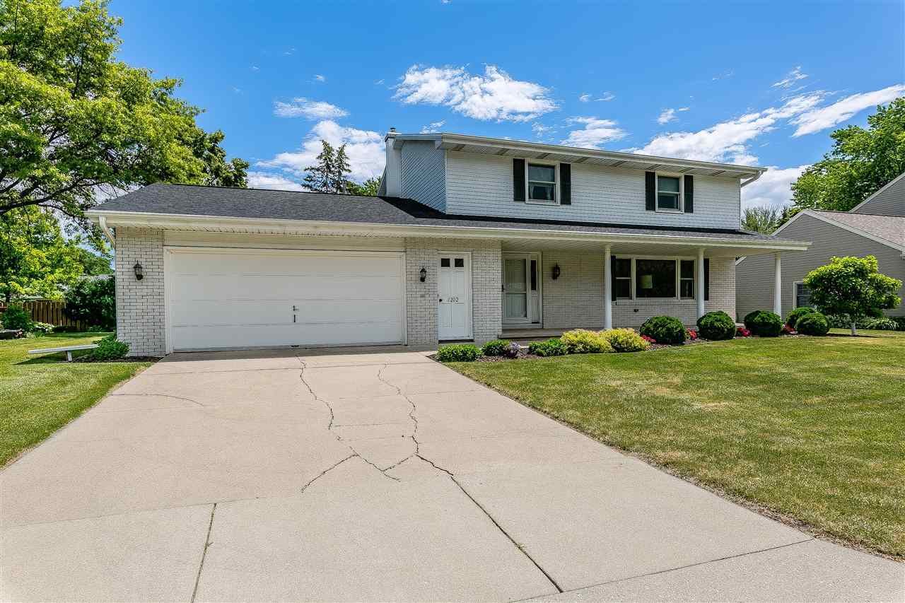 Property Photo: 1202 N Hawthorne Drive WI 54915
