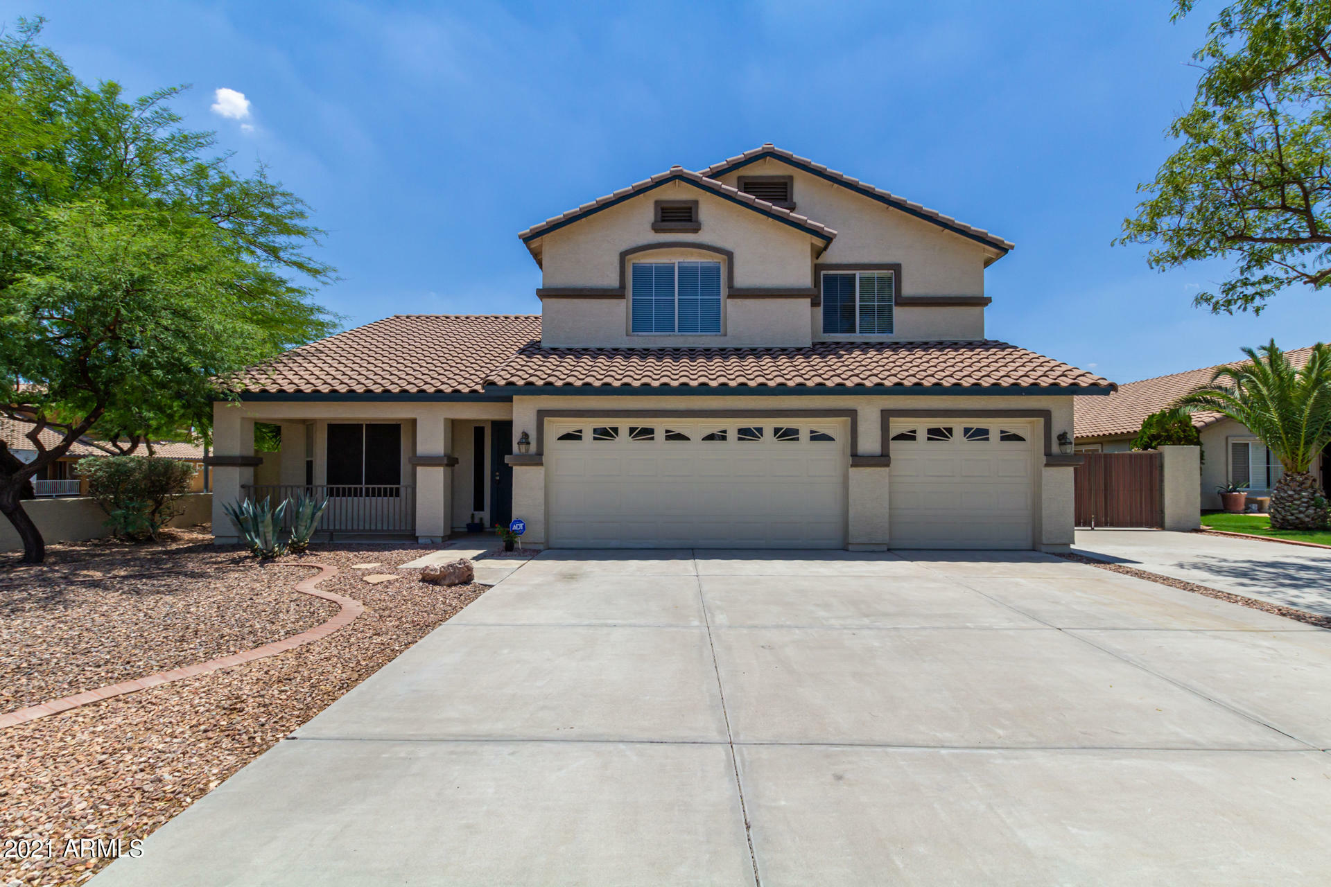 Property Photo:  6053 W Charter Oak Road  AZ 85304 