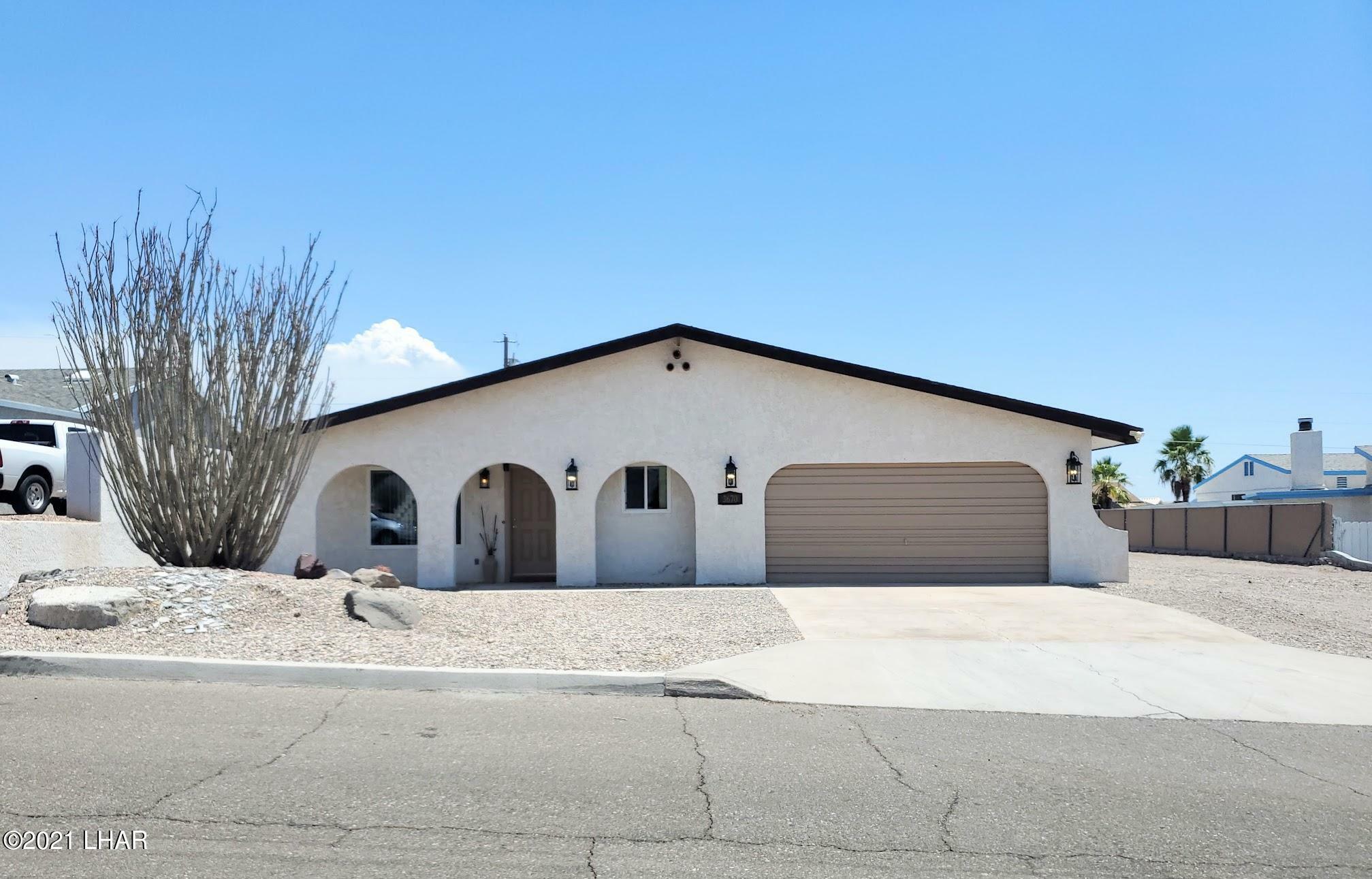 Property Photo: 3670 Totem Dr AZ 86406