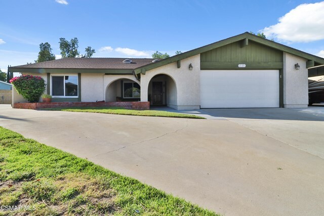 Property Photo:  2495 Knightwood Circle  CA 93063 