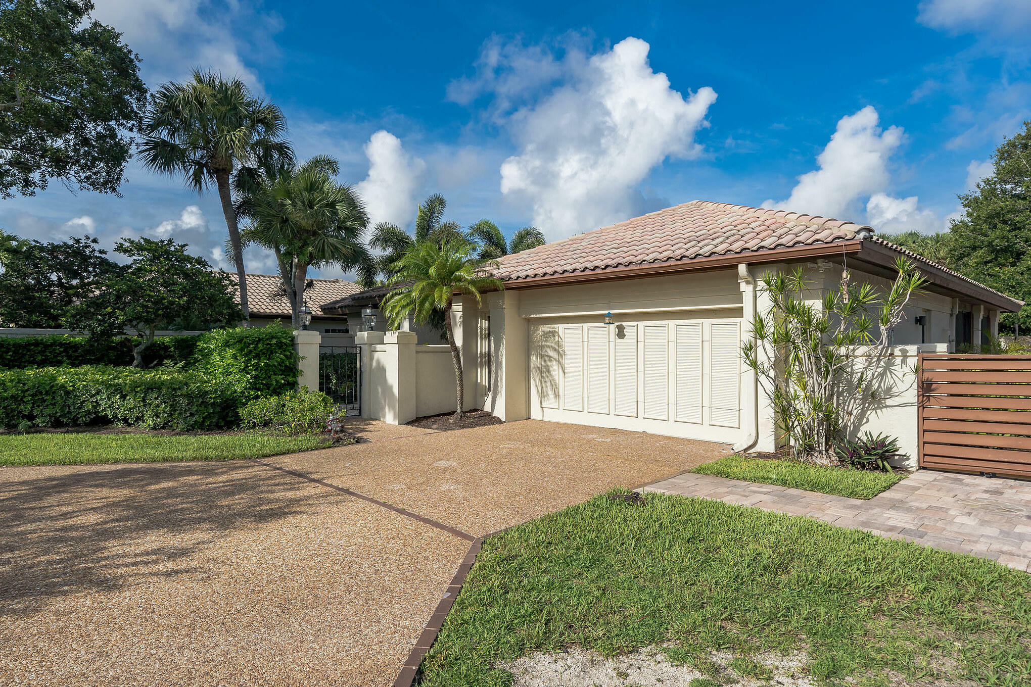 Property Photo:  5382 SE Meredith Terrace  FL 34997 