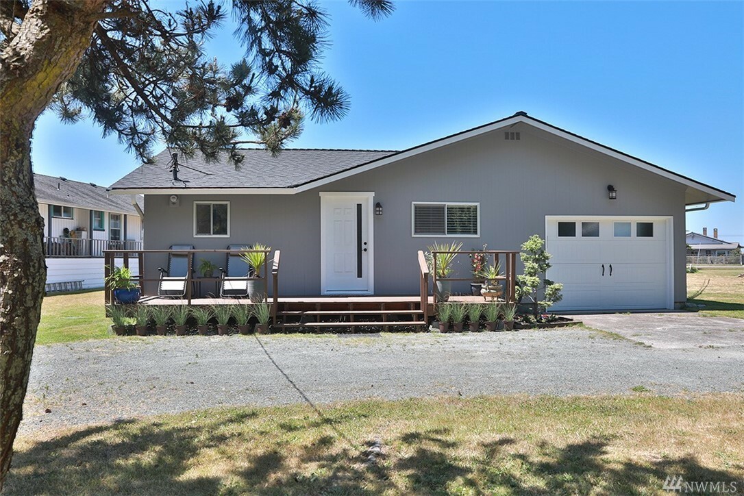 Property Photo:  3556 Shell St  WA 98253 