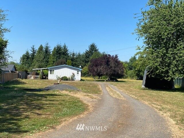 Property Photo:  845 NE Woodard Avenue  WA 98611 