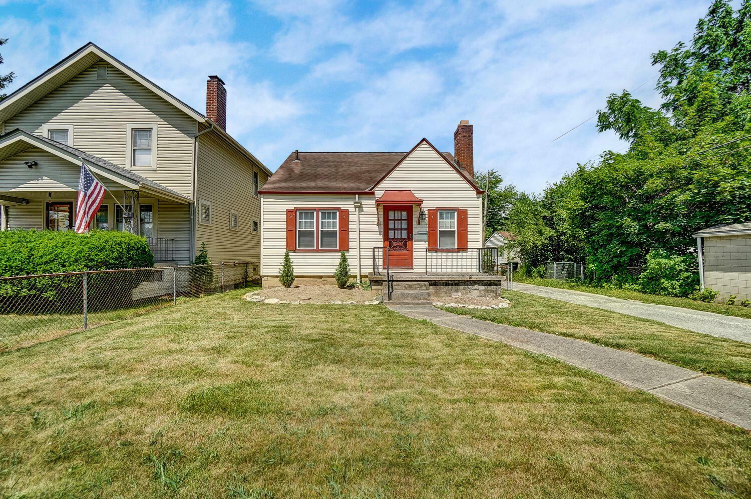Property Photo: 1225 Gilbert Street OH 43206