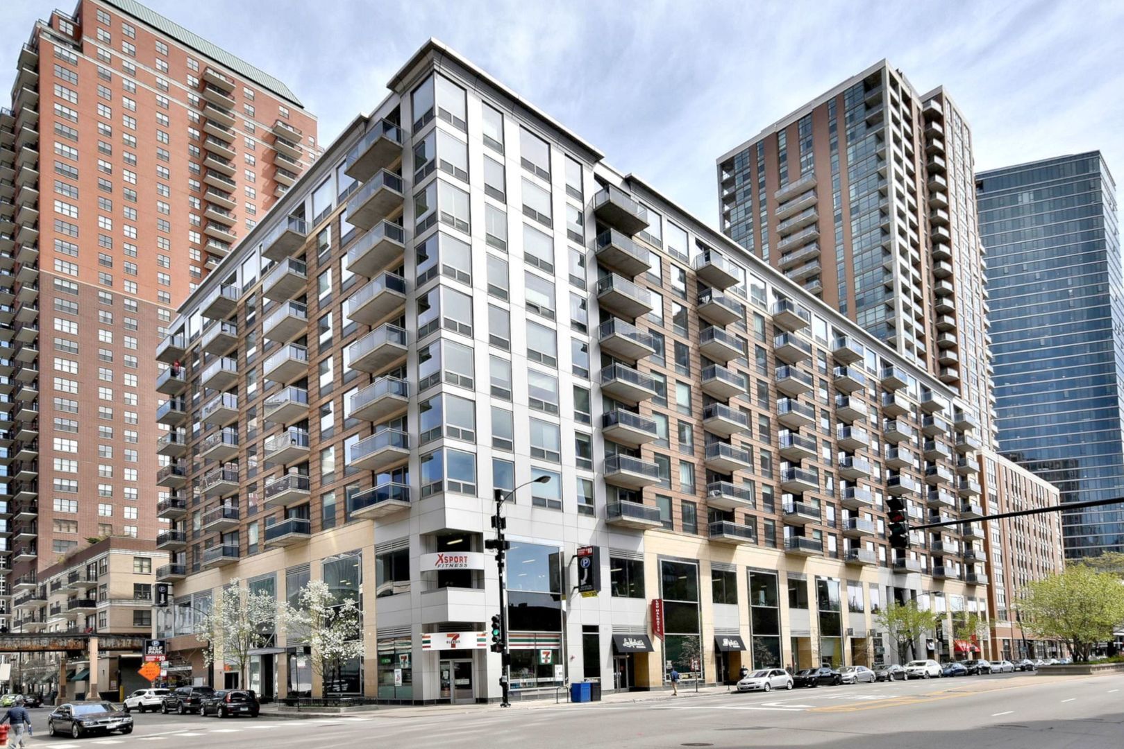 Property Photo:  1 E 8th Street 809  IL 60605 