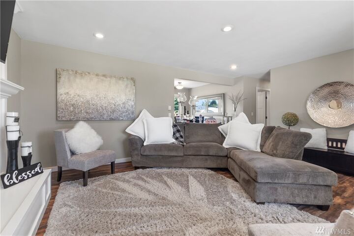 Property Photo:  1712 W Martin St  WA 98541 