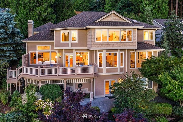 5122  189th Avenue NE  Sammamish WA 98074 photo