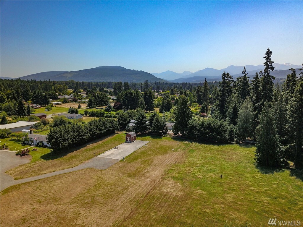 Property Photo:  202 Klahn Country Rd  WA 98382 