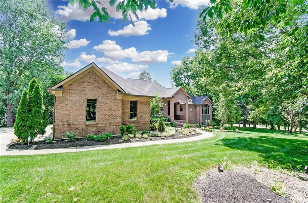 Property Photo: 431 Moss Oak Court OH 45066