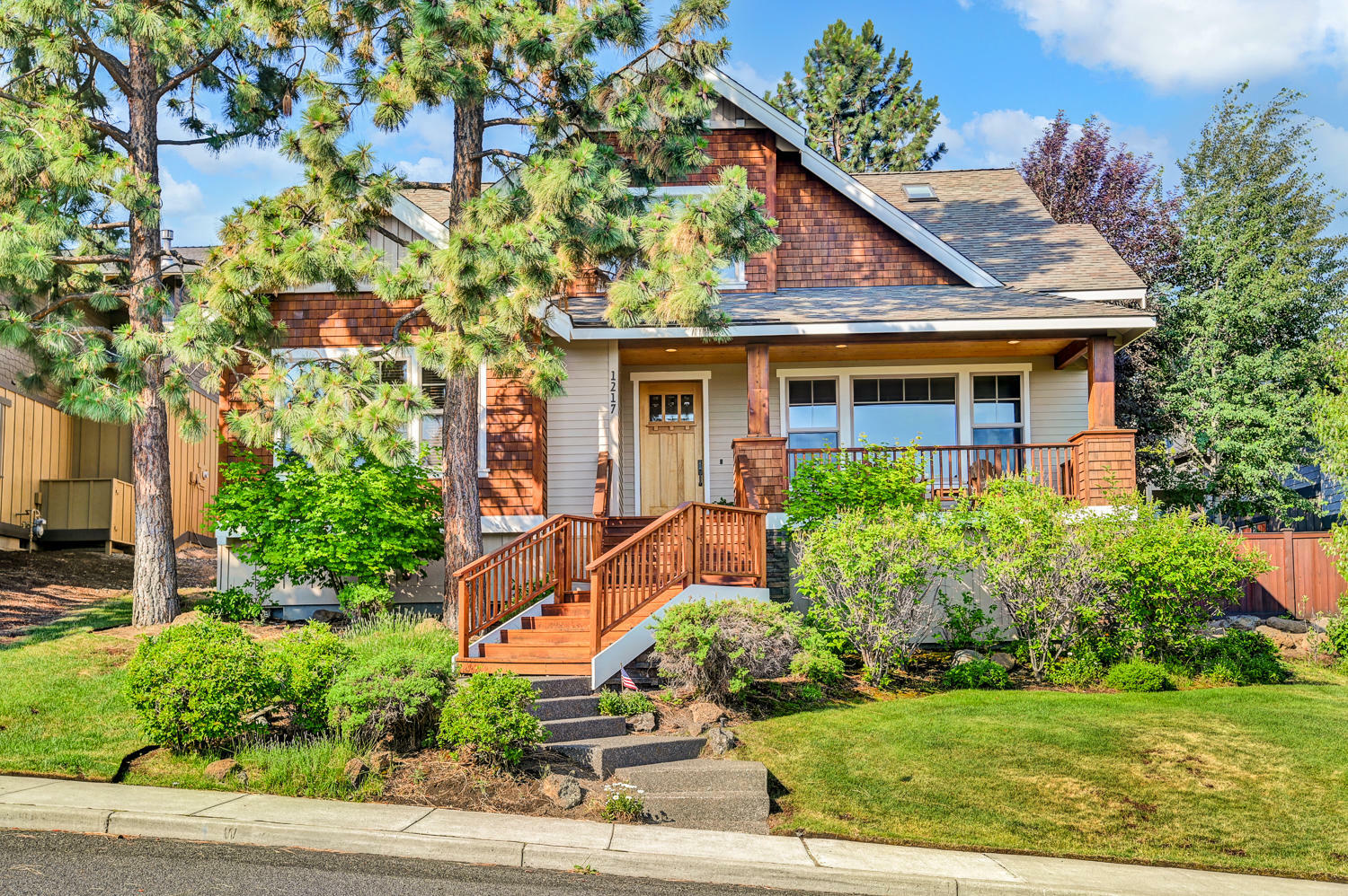 Property Photo: 1217 NW Constellation Drive OR 97703