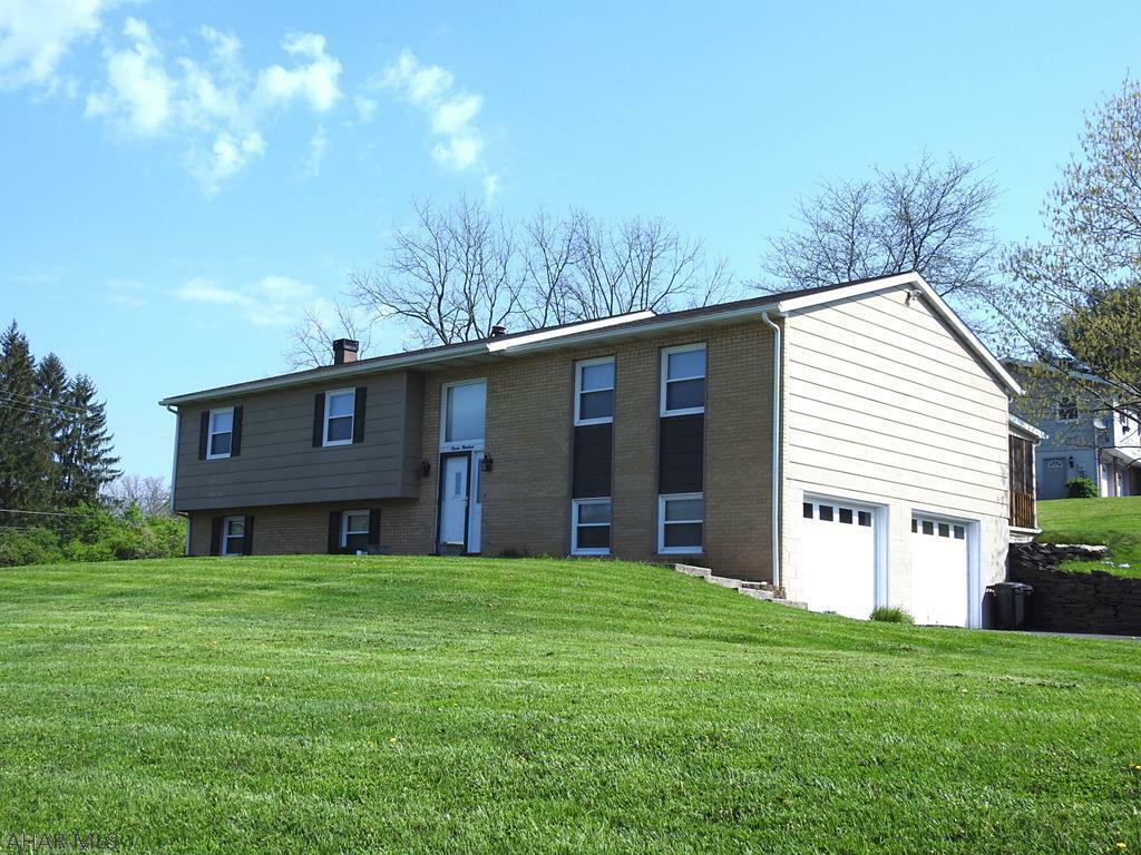 Property Photo:  700 Erin Drive  PA 16602 