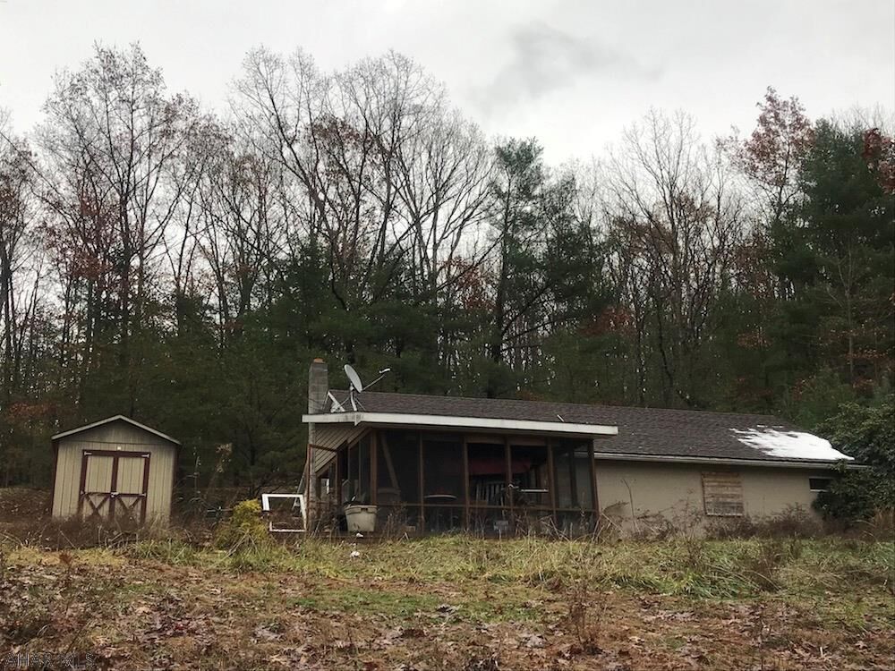 Property Photo: 680 Shippy Road PA 15550