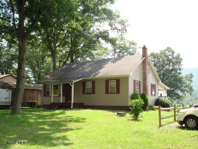 Property Photo:  13597 S Eagle Valley Road  PA 16686 