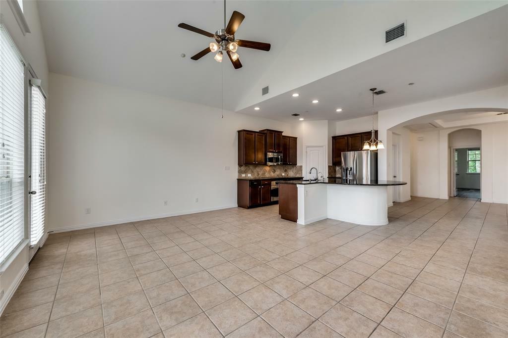 Property Photo:  1930 Loma Alta Drive  TX 75063 