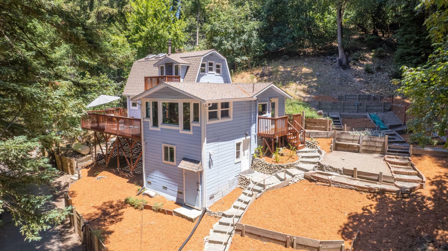 Property Photo: 10550 Creekwood Drive CA 95018