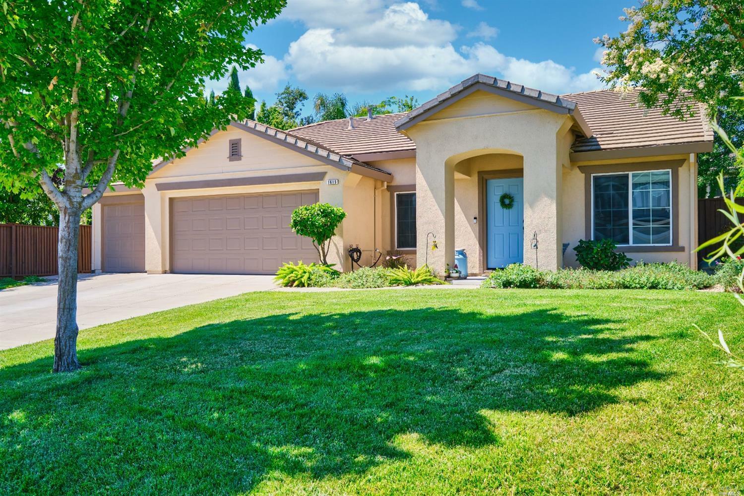 Property Photo:  1615 Folsom Downs Circle  CA 95620 