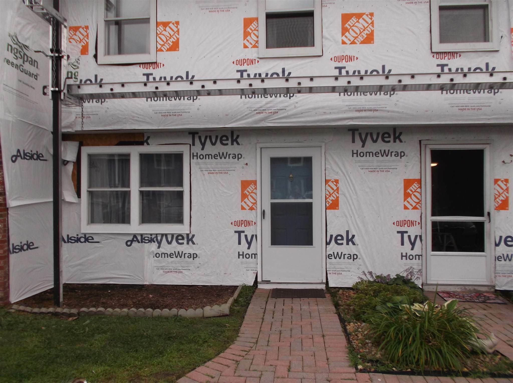 Property Photo: 69 Stonegate Lane 69 NH 03038
