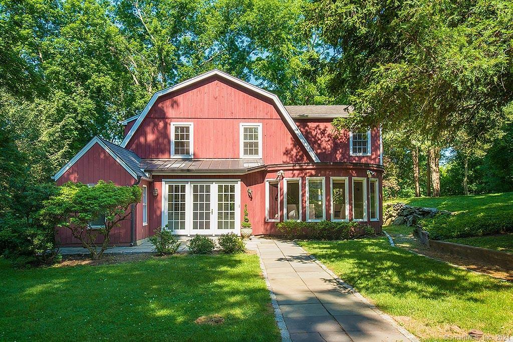 Property Photo: 112 Hillspoint Road CT 06880