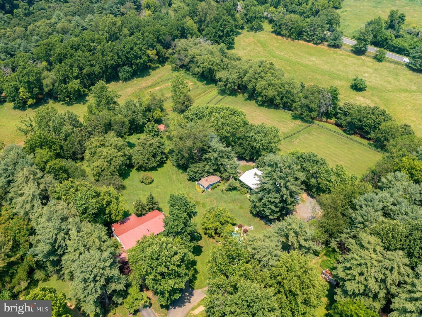 Property Photo:  39270 Still Meadow Lane  VA 20158 