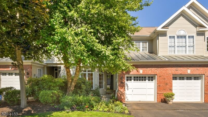 Property Photo: 35 Chamberlin Way NJ 08836