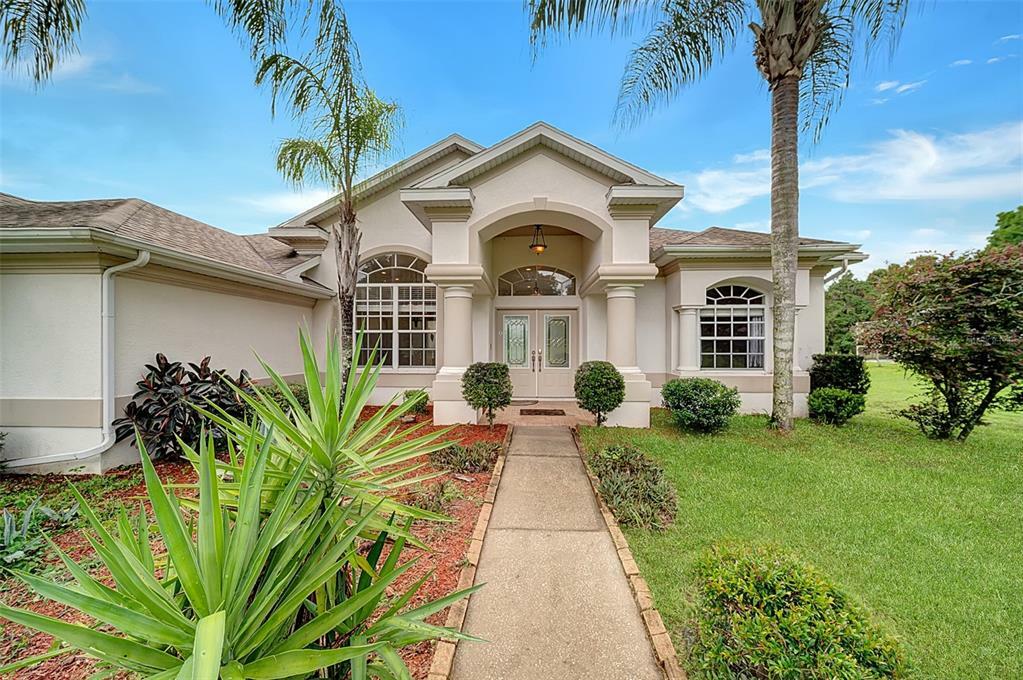 Property Photo:  10184 Wallien Drive  FL 34601 