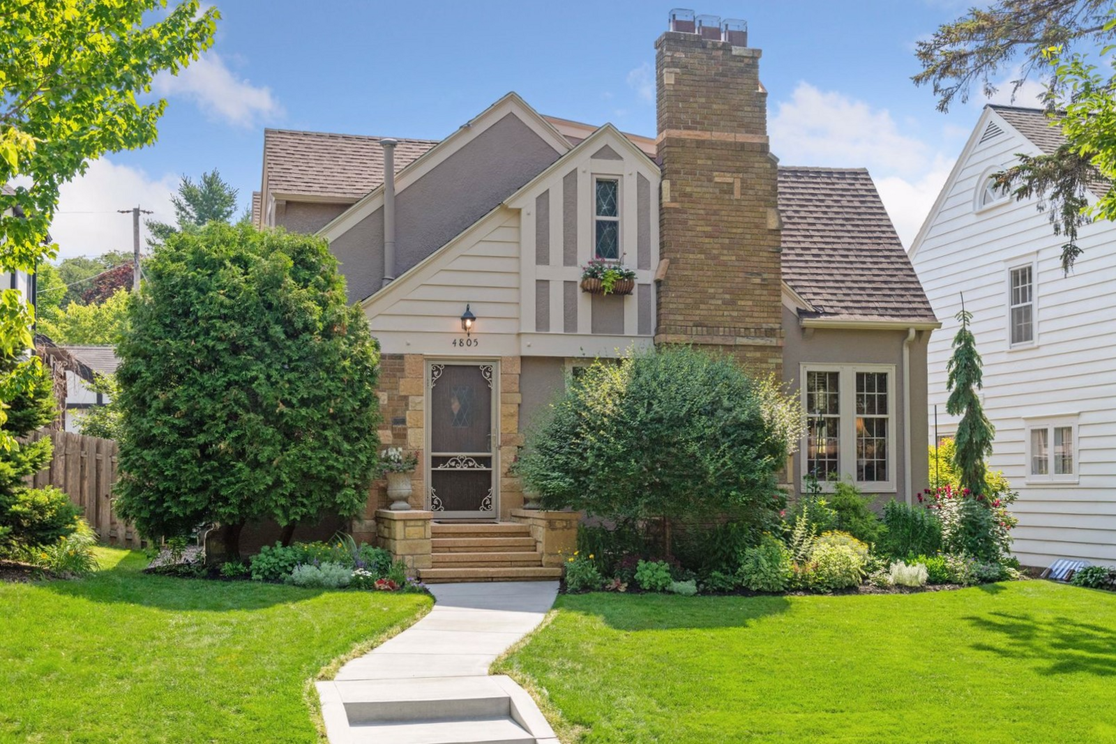 Property Photo:  4805 Ewing Avenue S  MN 55410 