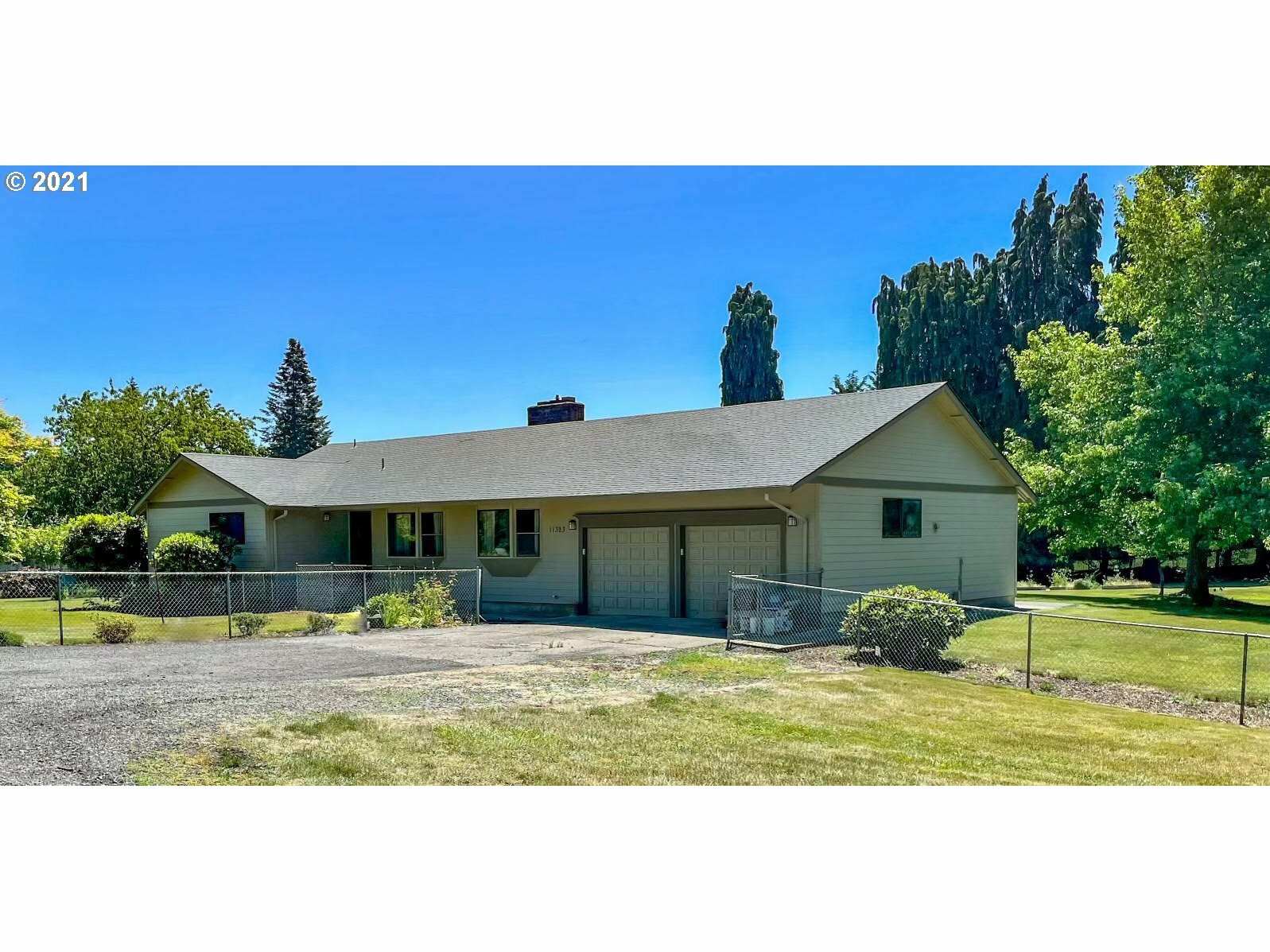 Property Photo: 11323 NW 21st Ave WA 98685