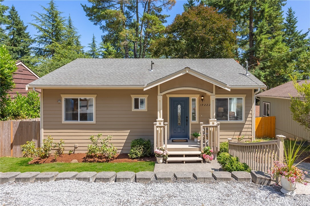 19222 NE 12th Ave  Shoreline WA 98155 photo