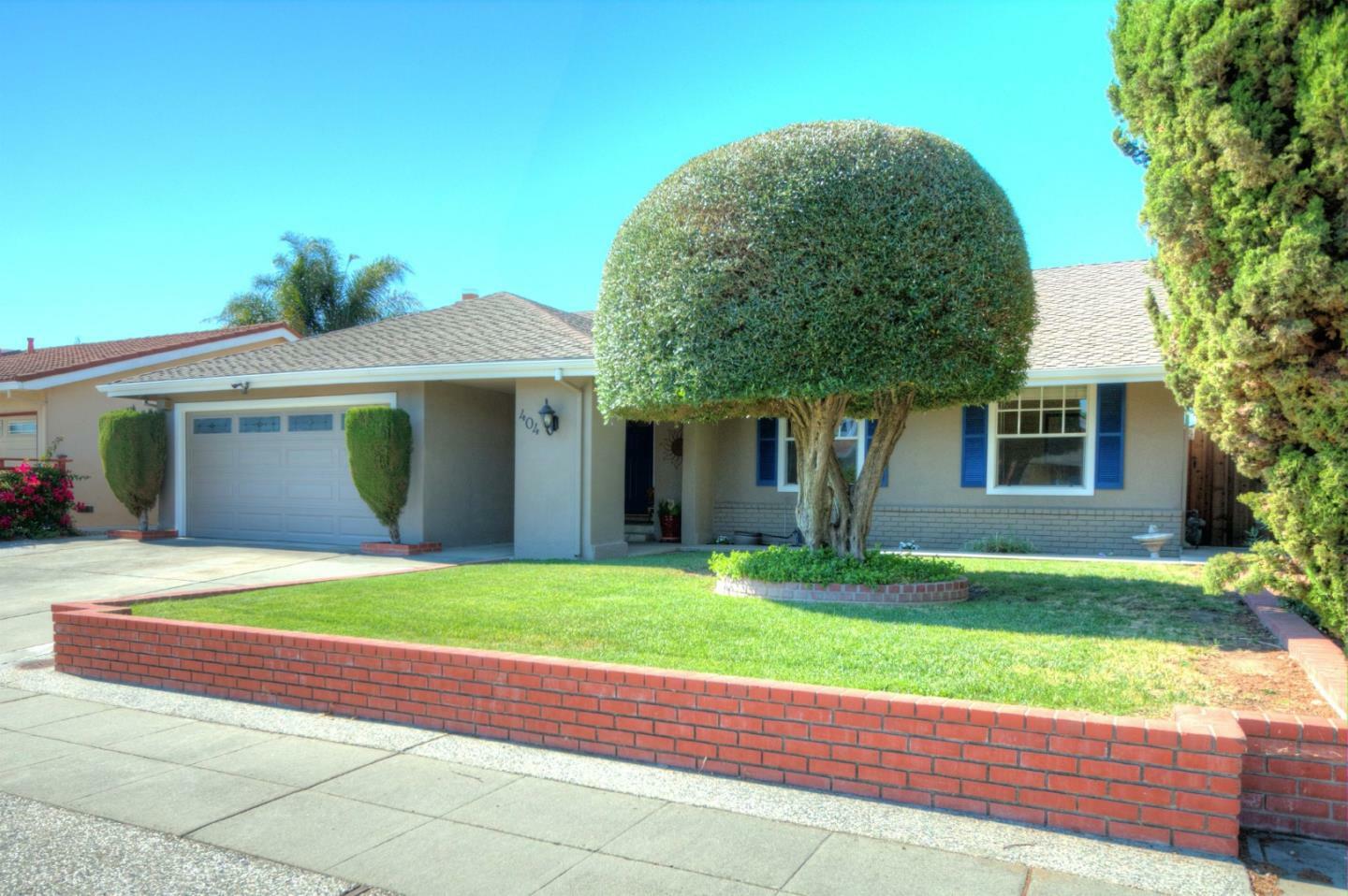 Property Photo:  404 Avenida Abetos  CA 95123 