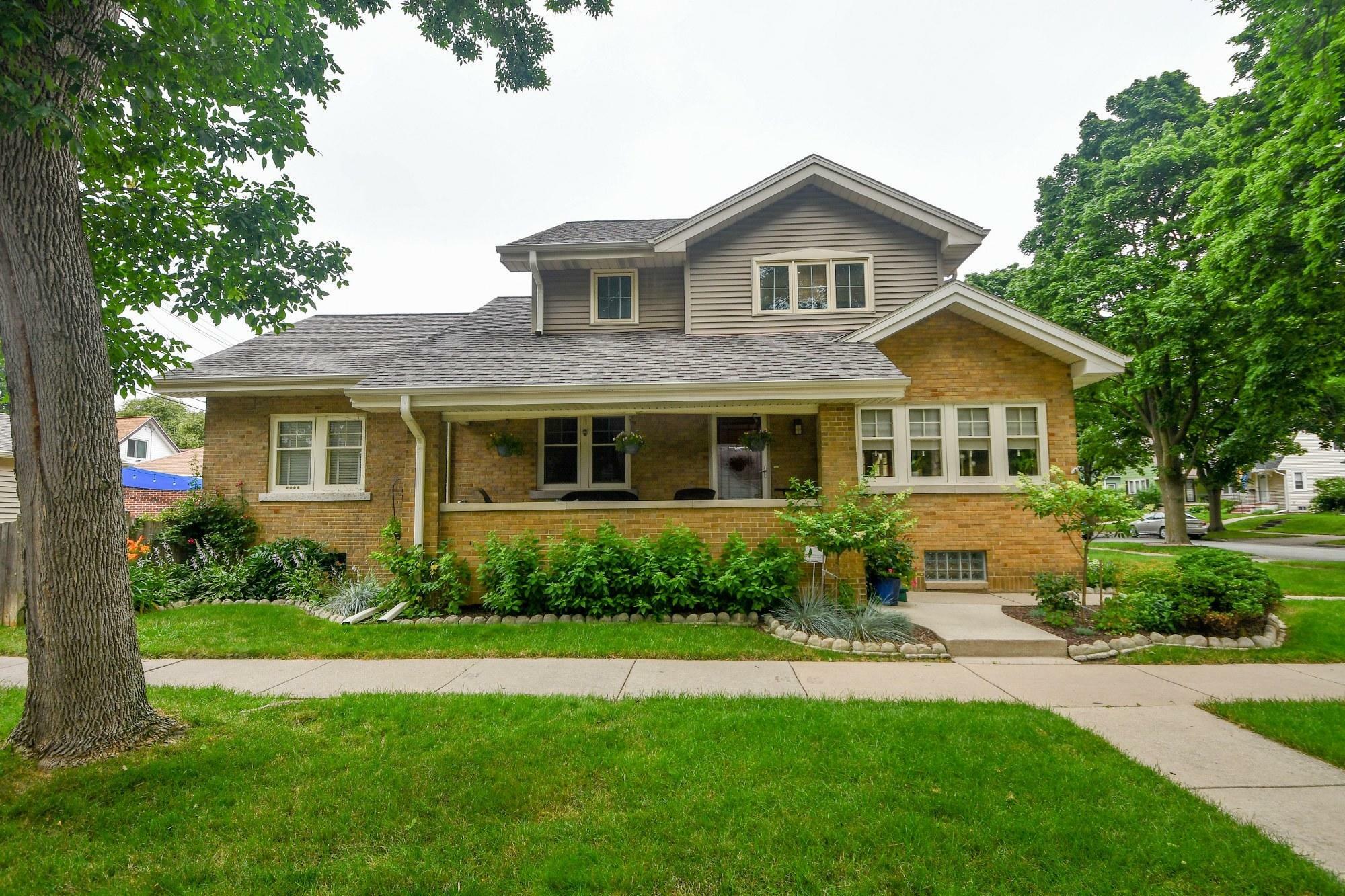 2401 N 70th St  Wauwatosa WI 53213 photo