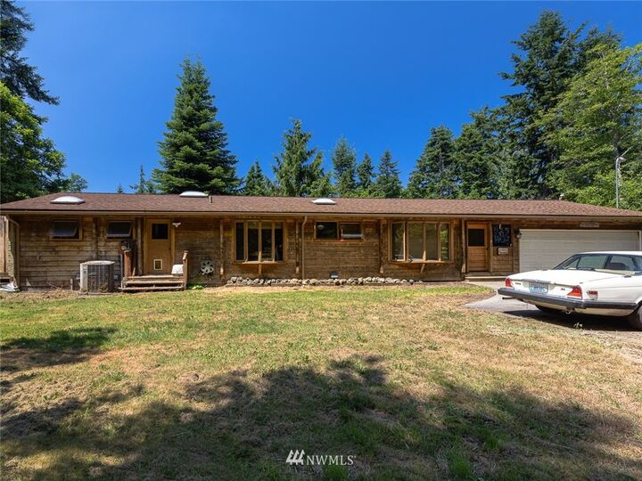 Property Photo: 71 Southport Lane WA 98368