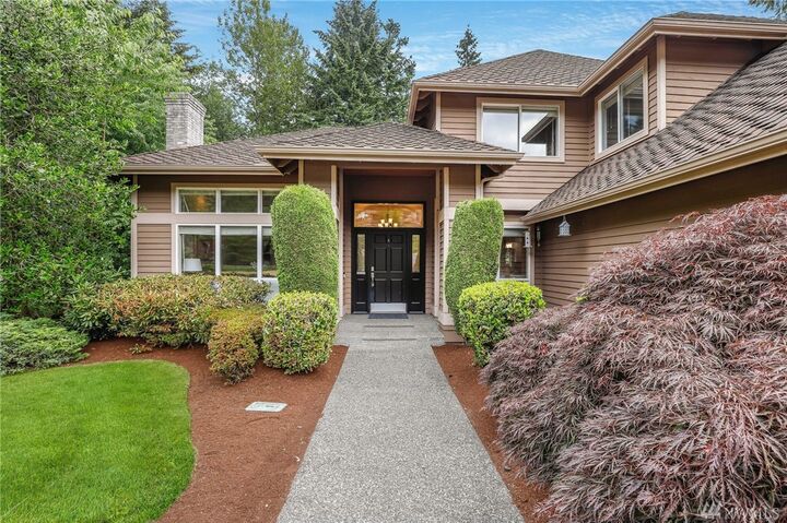 Property Photo:  18708 201st Ave NE  WA 98077 