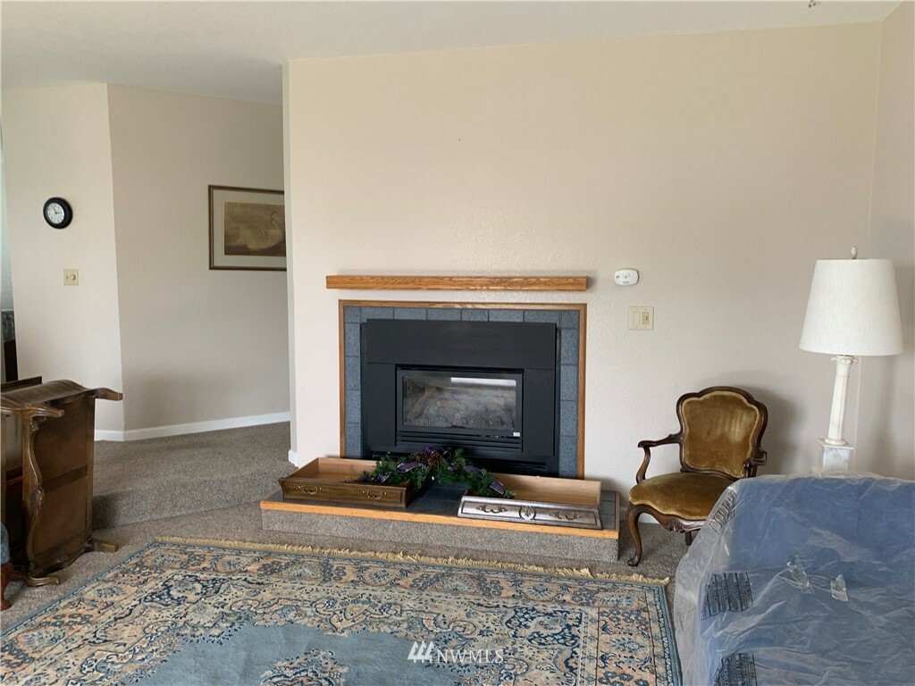 Property Photo:  730 12th Street NE  WA 98802 