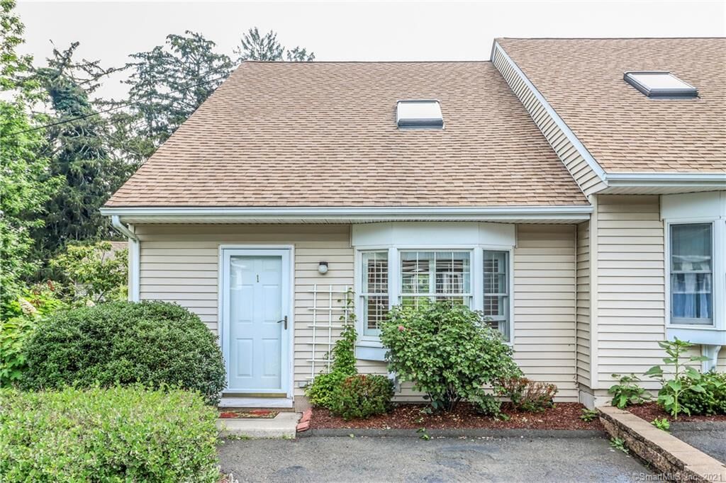 Property Photo:  14 South Street 1  CT 06801 