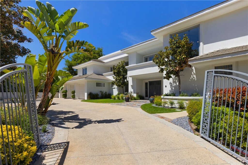Property Photo:  8 Palomino  CA 92679 