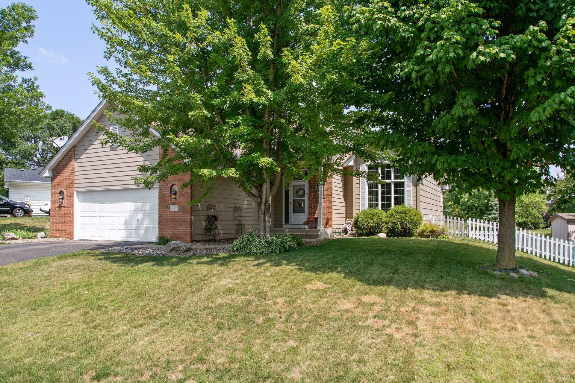 Property Photo:  4956 Spruce Lane  MN 55378 