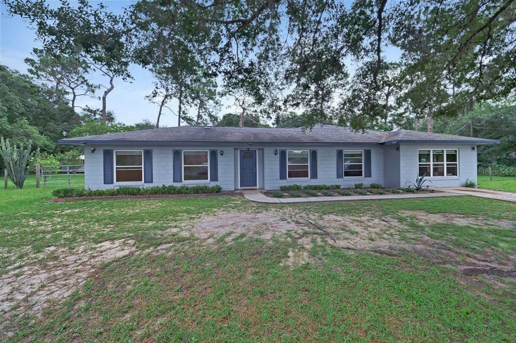 Property Photo: 34530 Thrill Hill Road FL 32736