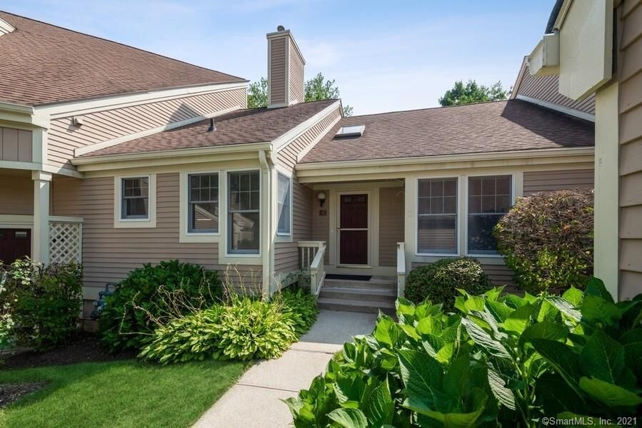 Property Photo:  16 Brittania Drive 16  CT 06811 
