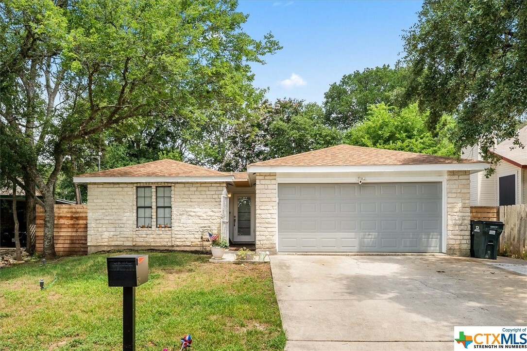 Property Photo:  612 Chicago Street  TX 78666 