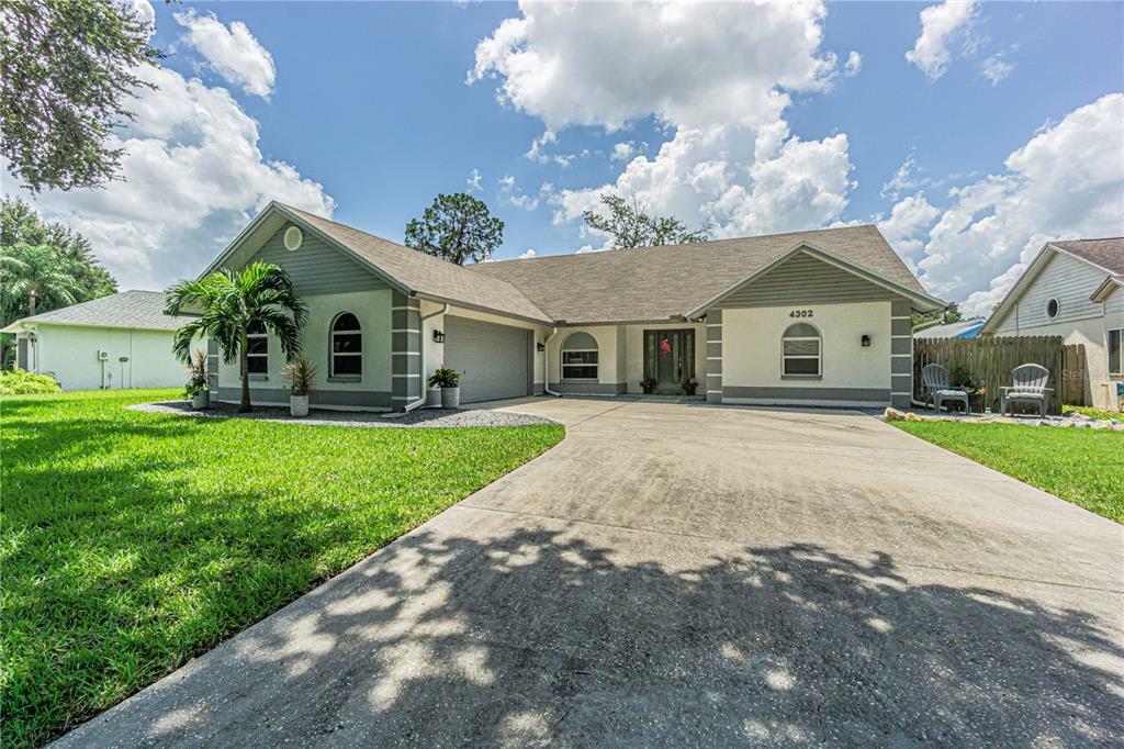 Property Photo: 4302 Kipling Avenue FL 33566