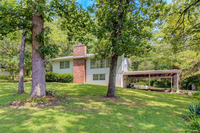 Property Photo: 95 N Lake 63050