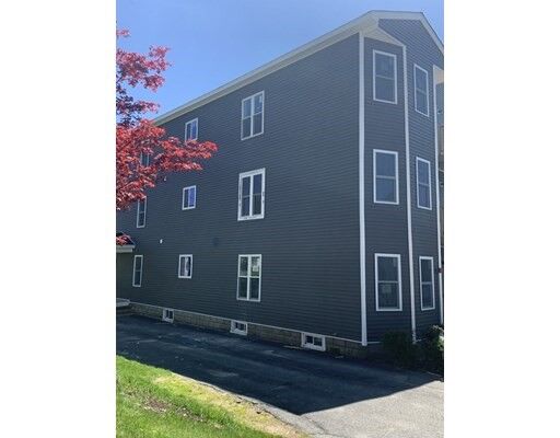 Property Photo:  247 Pilgrim Ave 3  MA 01604 