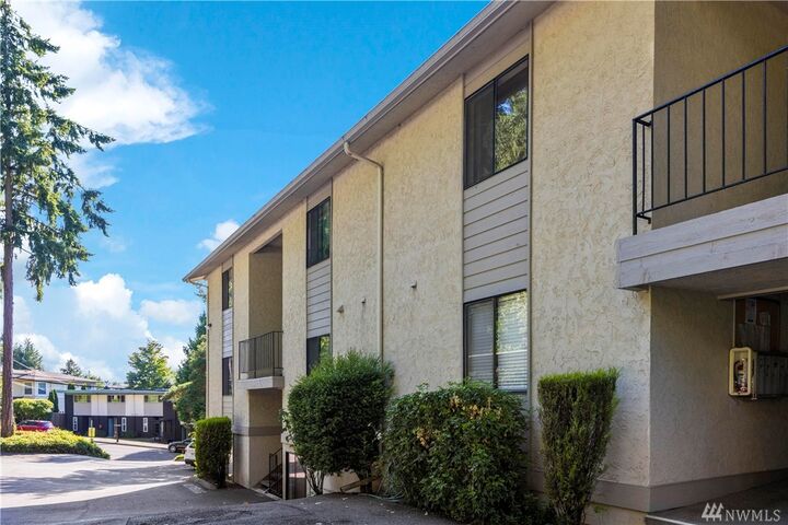 6732 112th Ave NE A-10  Kirkland WA 98033 photo