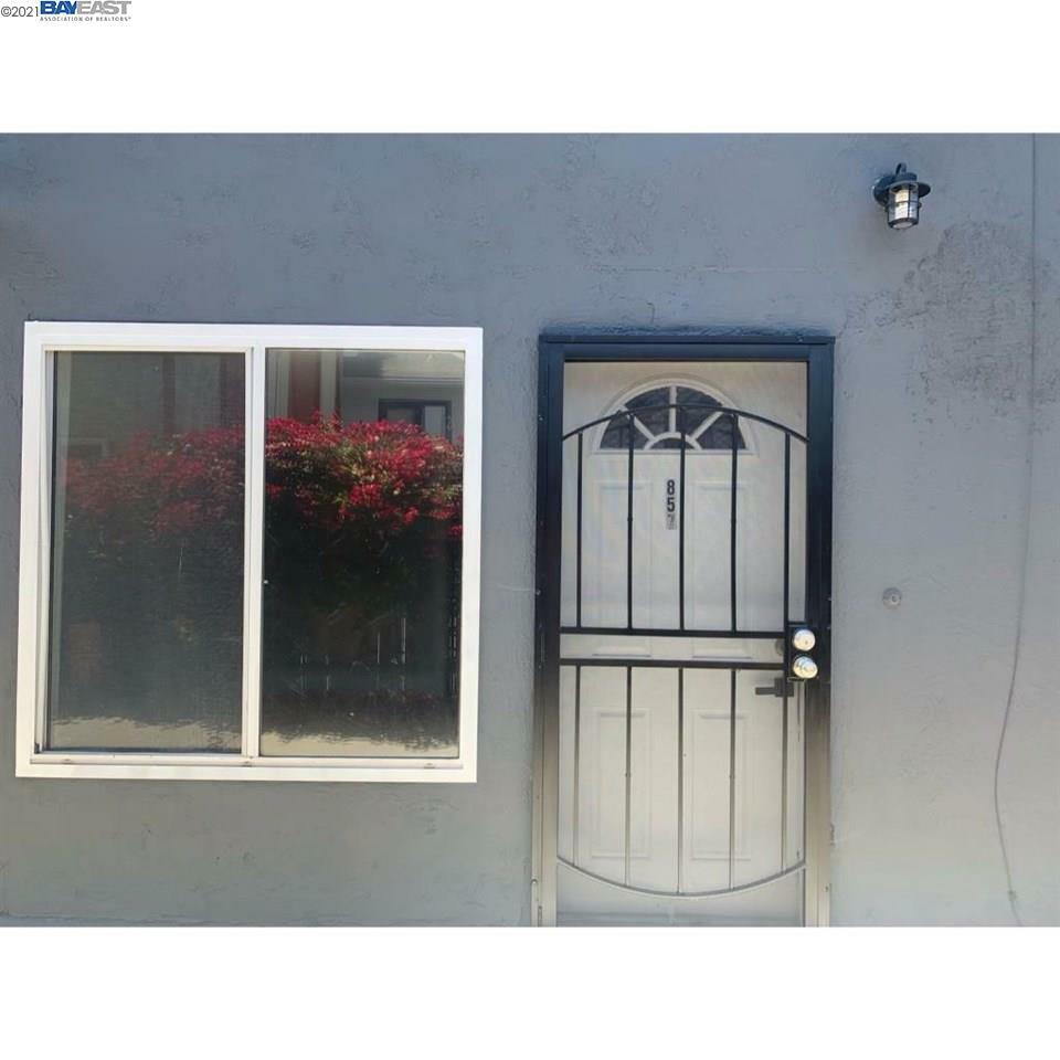 Property Photo:  859 43rd St B  CA 94608 