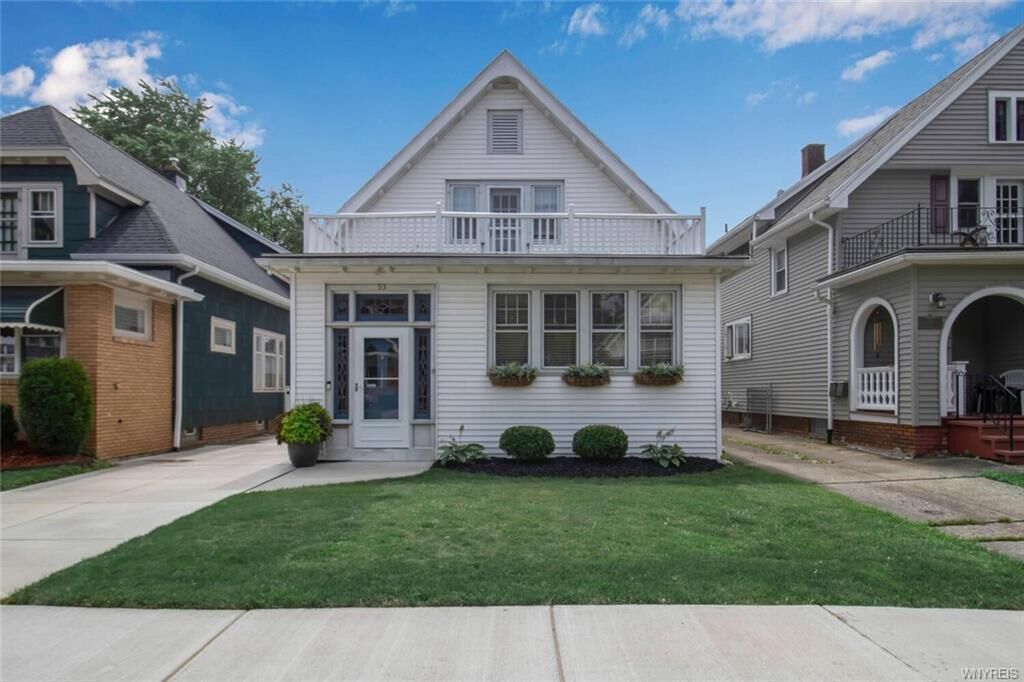 Property Photo:  93 Melrose Street  NY 14220 