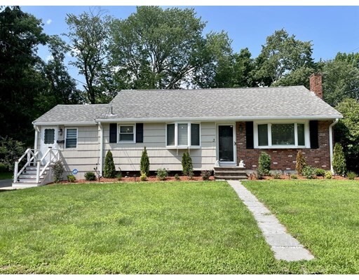 Property Photo: 3 Windsor Cir MA 02301