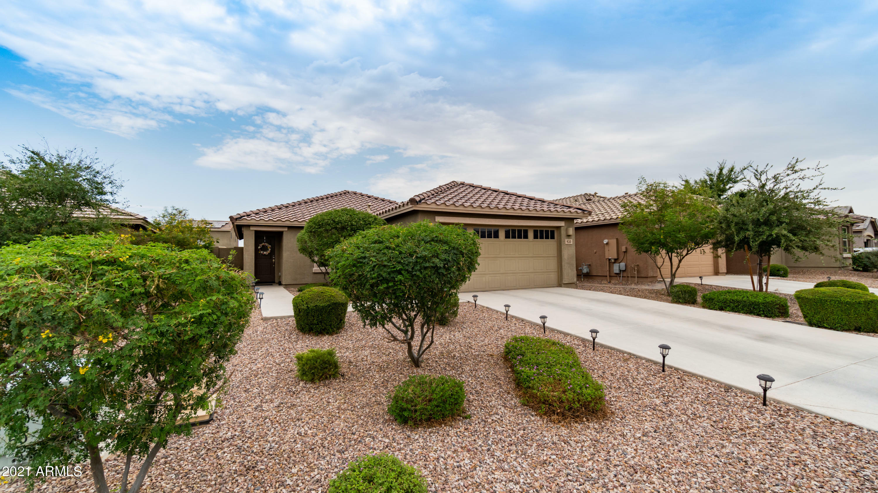 Property Photo: 920 W Lowell Drive AZ 85140