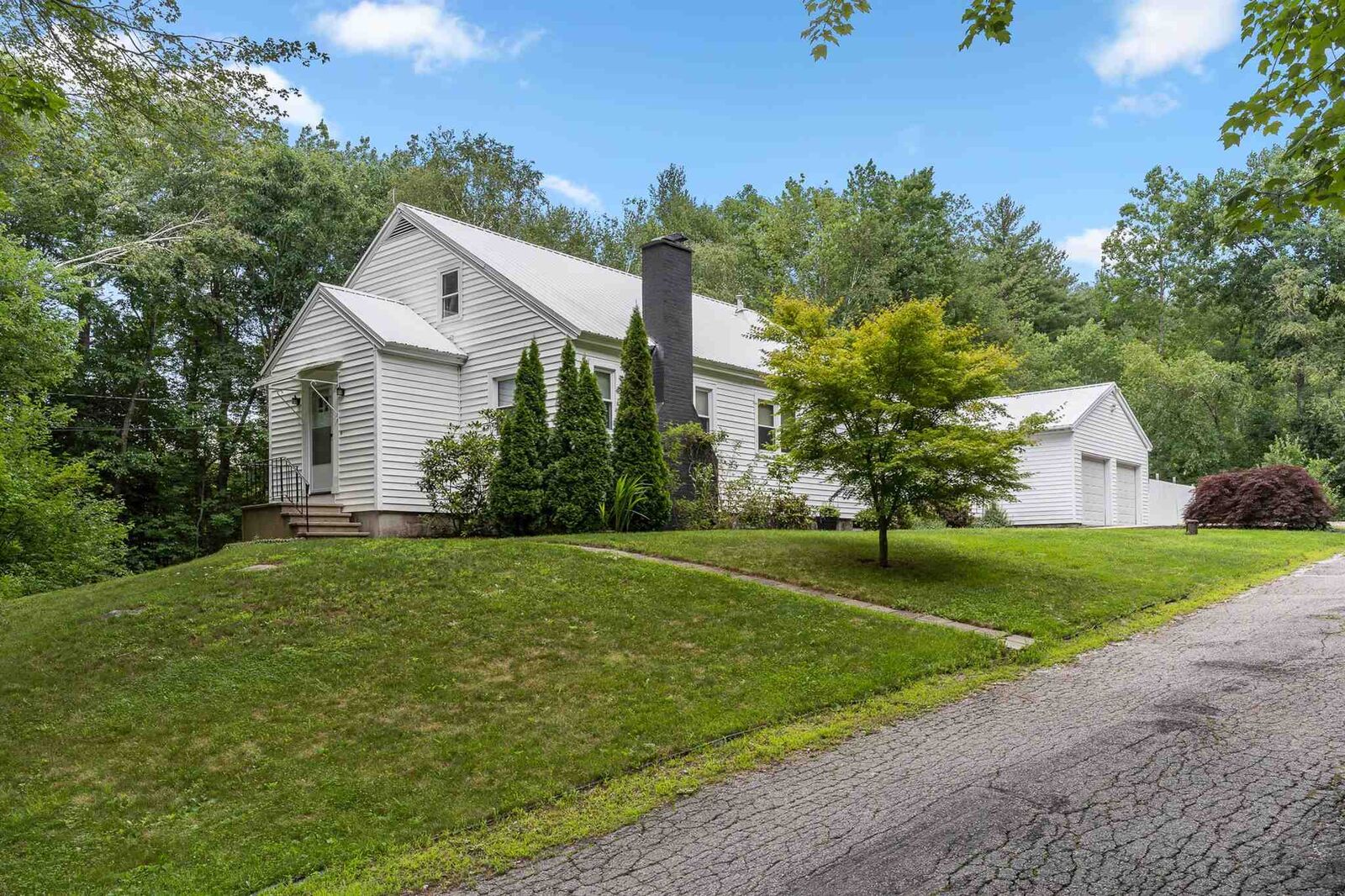 Property Photo: 3 Mammoth Road NH 03106