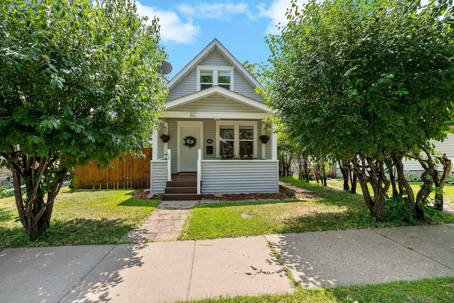 Property Photo:  1106 Pleasant Avenue  MN 55102 