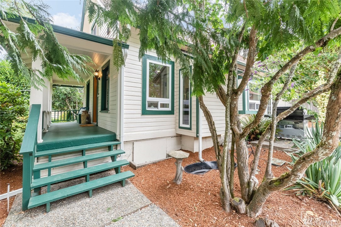 Property Photo:  8213 S Fawcett Ave  WA 98408 